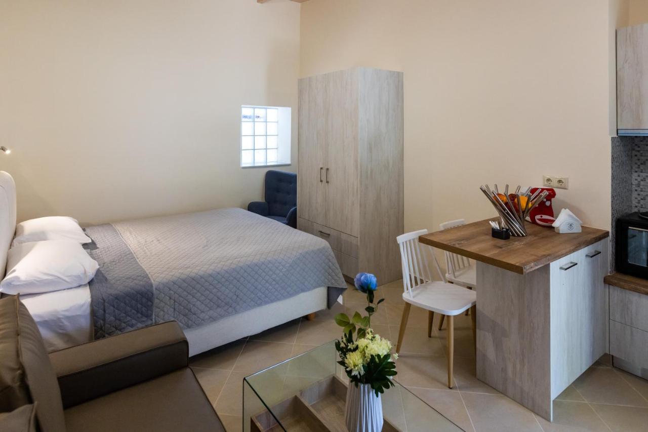 Messinian Monte E Mare Villa Каламата Екстериор снимка